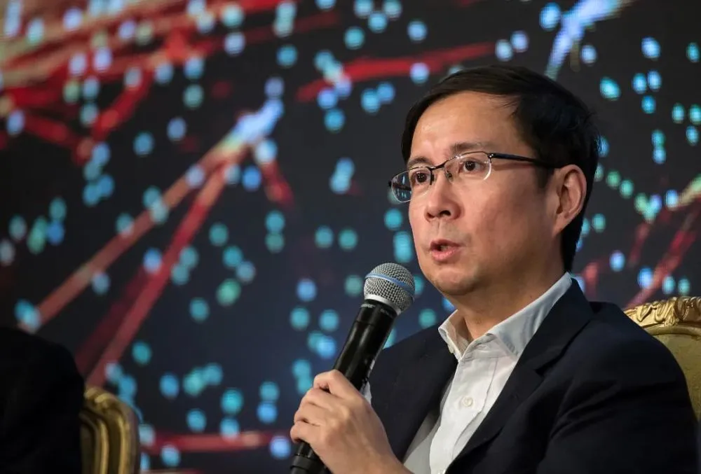 阿里巴巴张勇：人工智能技术必须符合社会规范，为人类带来更多美好