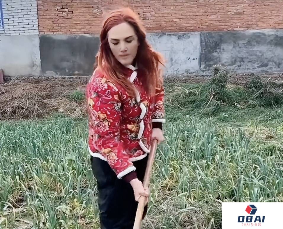 粉丝百万的俄罗斯美女网红,竟然是个中国“抠脚大汉”? 粉丝百万的俄罗斯美女网红,竟然是个中国“抠脚大汉”?