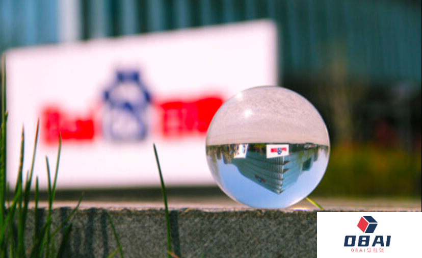 李彦宏:大模型重做百度产品,“不是整合,不是接入,而是重做,重构” 李彦宏:大模型重做百度产品,“不是整合,不是接入,而是重做,重构”