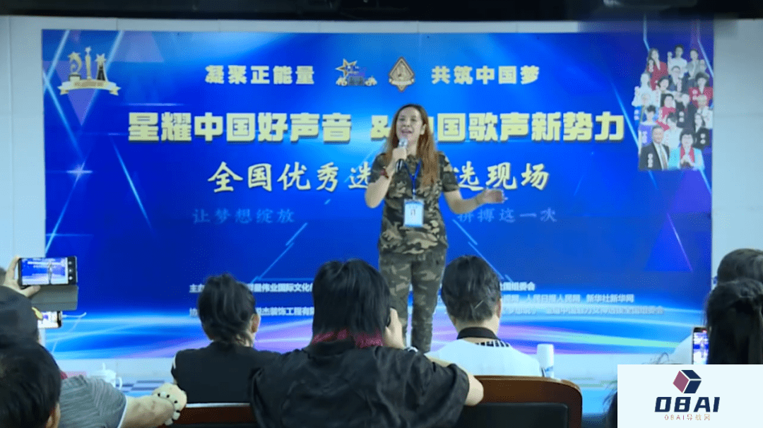 粉丝百万的俄罗斯美女网红,竟然是个中国“抠脚大汉”? 粉丝百万的俄罗斯美女网红,竟然是个中国“抠脚大汉”?