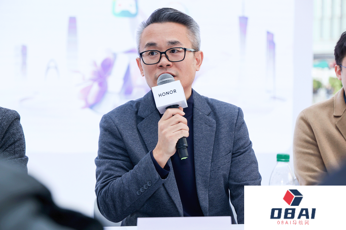 AI加持的荣耀互联网服务 究竟能带来哪些可能？