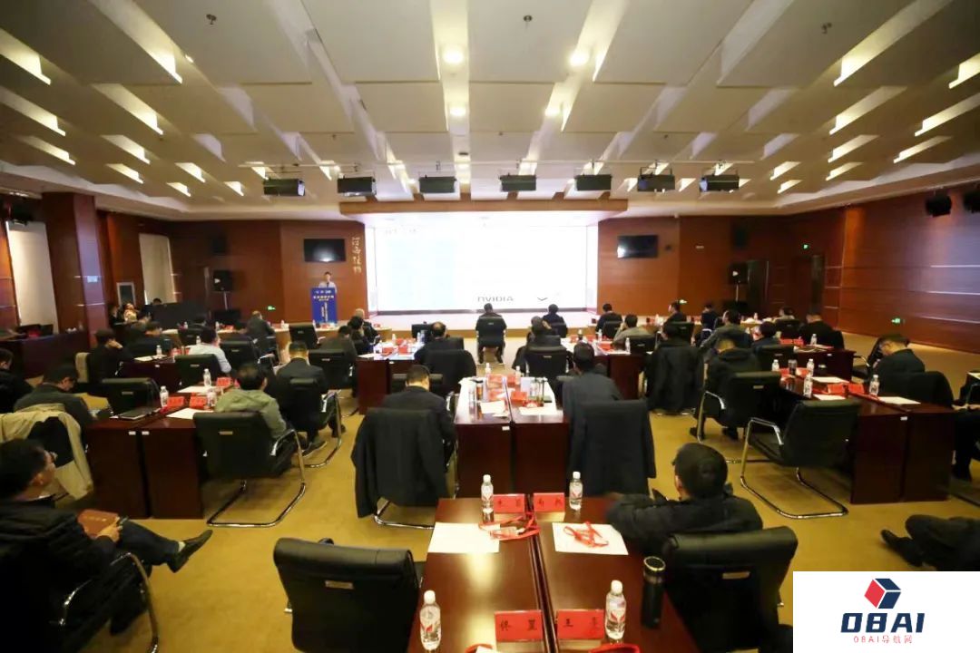 强化AI基座 发展国产人工智能生态