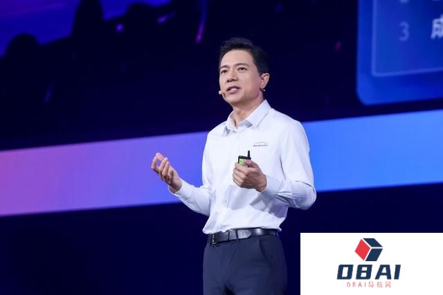 AI时代，为什么「超级有用」比「超级应用」更重要？