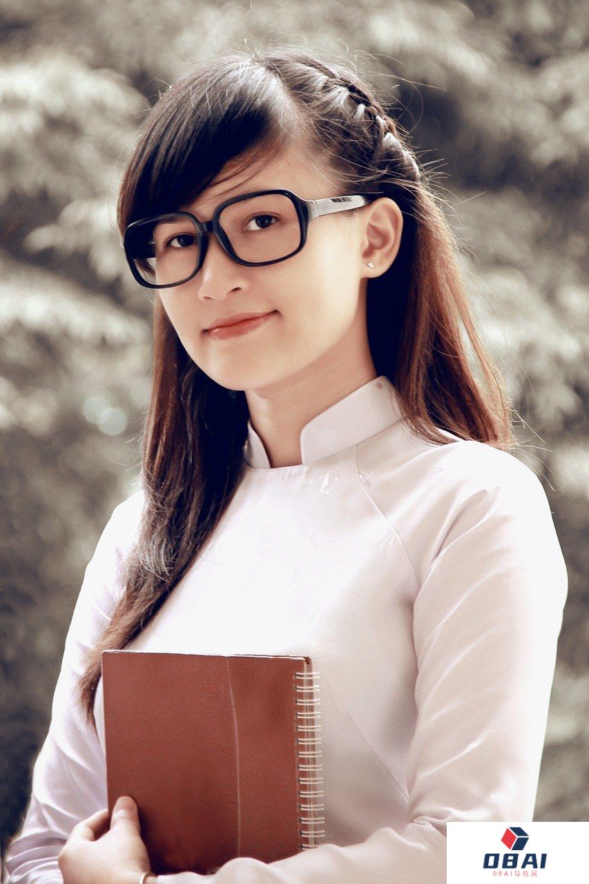 如何让DeepSeek写photoshop脚本，实现一键修图。