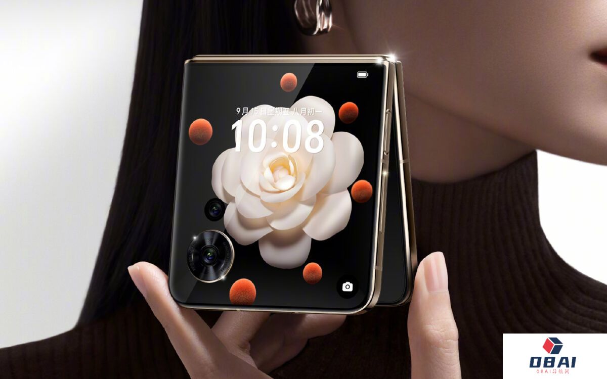 荣耀CEO赵明：荣耀领先三年，很高兴看到苹果追随我们的AI手机发展路线