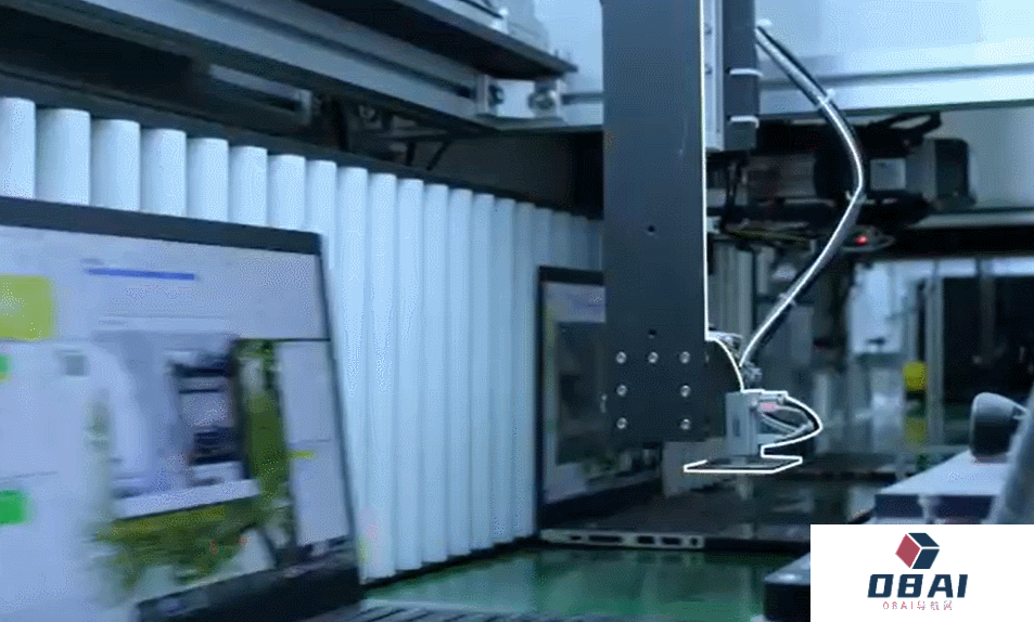 联想与百度“文心一格”展开 AIGC 领域深度合作，利用AI技术设计笔记本创意外观