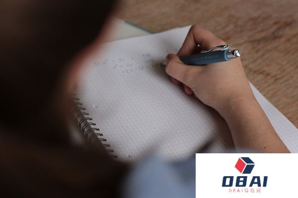 美国教授用ChatGPT判定学生论文抄袭：结果尴尬！