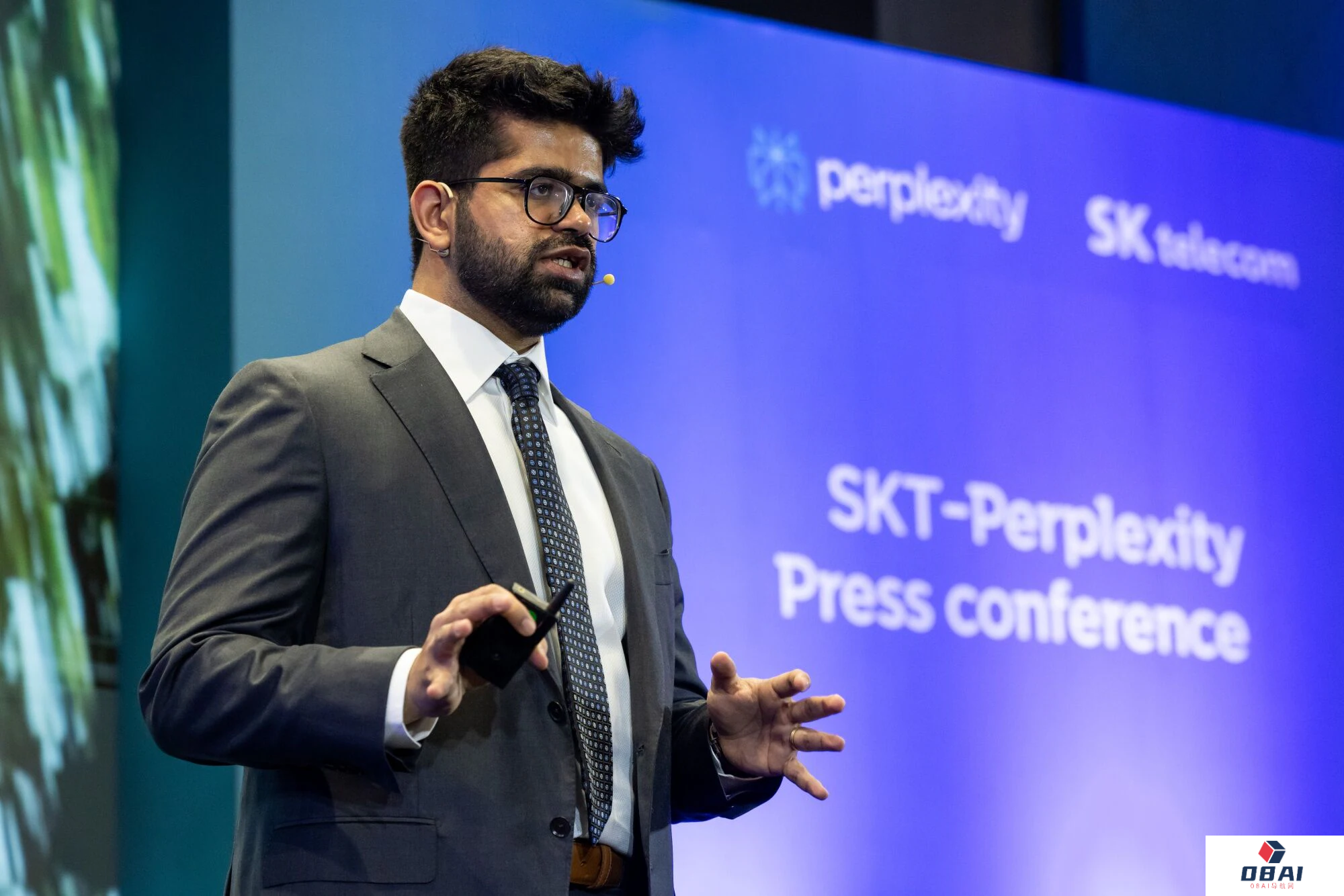 做浏览器、买Chrome、争AIOS，Perplexity也想「上牌桌」