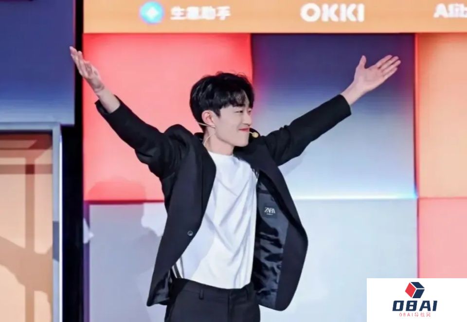 专访刘世奇-他用AI设计丑拖鞋，一年卖了3000万。