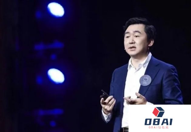 王小川，招人做VC