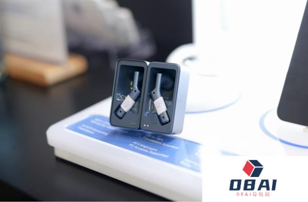 时空壶W4AI同传耳机：重塑跨语言沟通场景体验